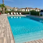 Apartments La Perla