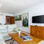 Yourhouse Blau Blue Sea View Apartment 1