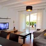 Apartamento Con Piscina