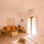 Magnifica Villa Tranquila Con Piscina