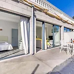 Modesto Apartment B