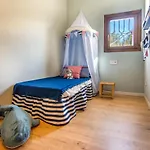 Casa Azul Stylish Beach House For 4 Adults And 1 Child In Cala Llombards