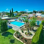 Villa Lorenzo By Villa Plus