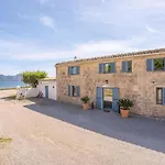 Villa Cuarassa Family