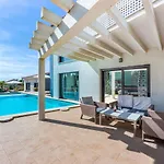 Villa La Primera