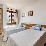 Llenaire 1, Sea View, Pool, Wifi