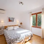 Casa Encantadora En Cala Tuent