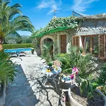 Can Reus By Vintage Travel