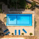 Villa Monsita By Slow Villas