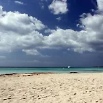 Wohnung Mit Gemeinsamem Pool, Grill Und Meerblick