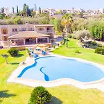 Magnifica Villa Con Una Piscina Espectacular