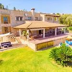 Magnifica Villa Con Una Piscina Espectacular