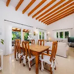 Villa Victoria