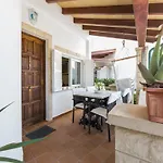 House With Free Wifi