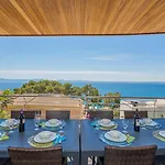Atemberaubende Villa Mit Whirlpool, Beheiztem Pool Und Meerblick In Aucanada