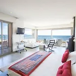 Luxus-Villa Direkt Am Meer Mit Hallenbad