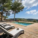 Komfortables Ferienhaus In Alar Mit Grossem Garten