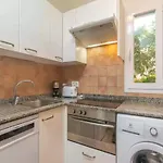 Nice Apartment With Garden
