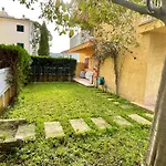 Spacious Apartment Close To The Beach