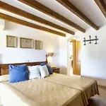 Spacious Apartment In Pollenca With Pool And Mountain View