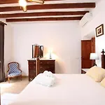 Traditional 3-Bedroom Semi-Detached House With Pool Located In The Historic Pollensa Town Center By Renthousing