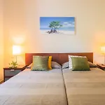 Apartamento Porto Cari 6