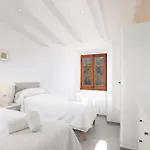 Beeindruckende Grosse Villa Papa Mit Privatpool