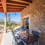 2-Bedroom Country House In Buger