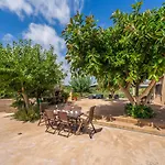 2 Bedroom Beach Country House, Arta