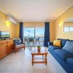 Global Amores - By Global Rental Holidays 8327