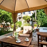Leon De Sineu Hotel