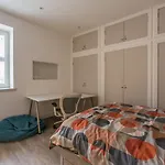 Haymarket Spacious 3 Bedroom Street Level