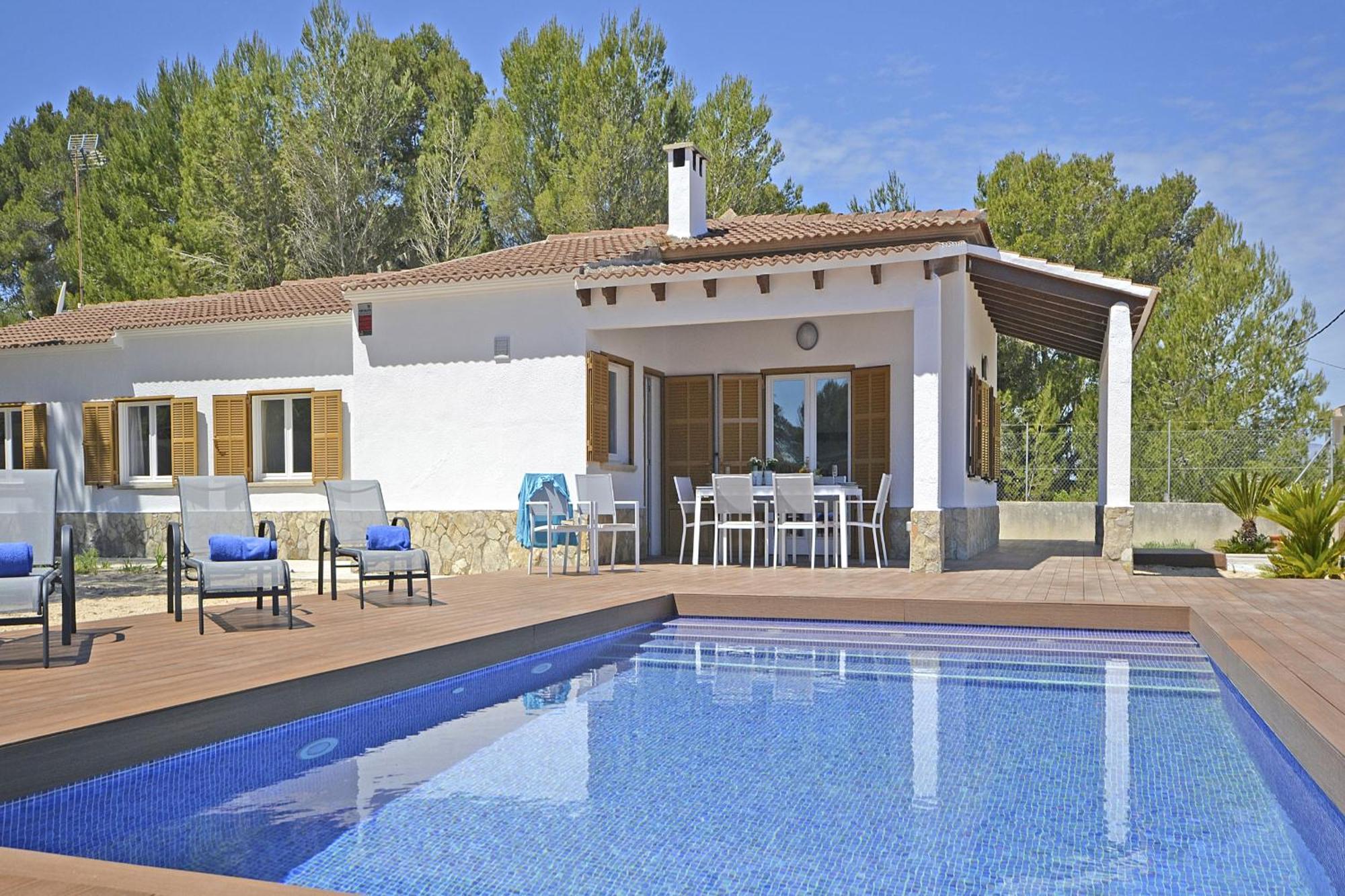 House Pinocha
