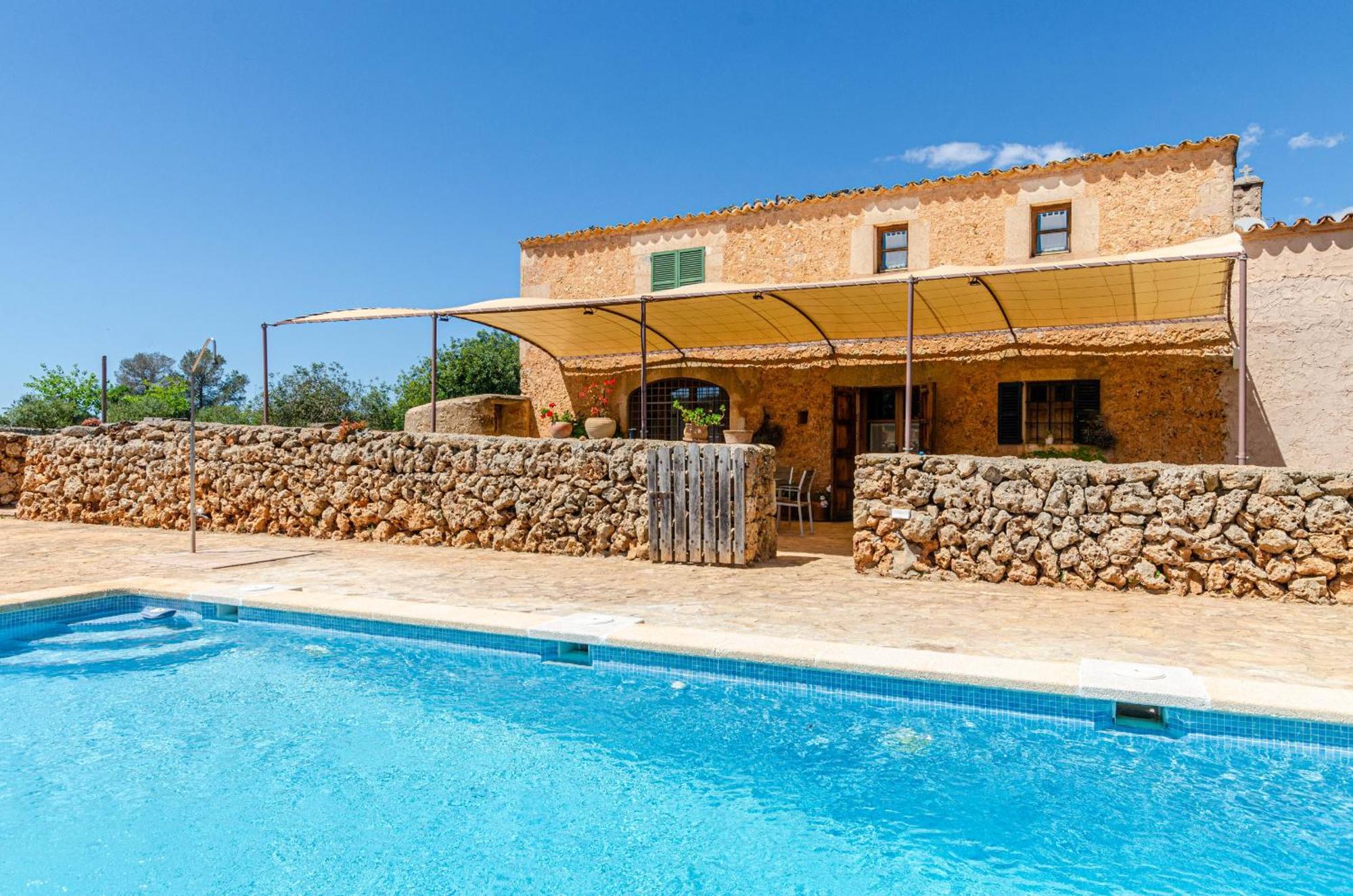 Affittacamere Yourhouse Porreti Sa Rota Lloret de Vistalegre