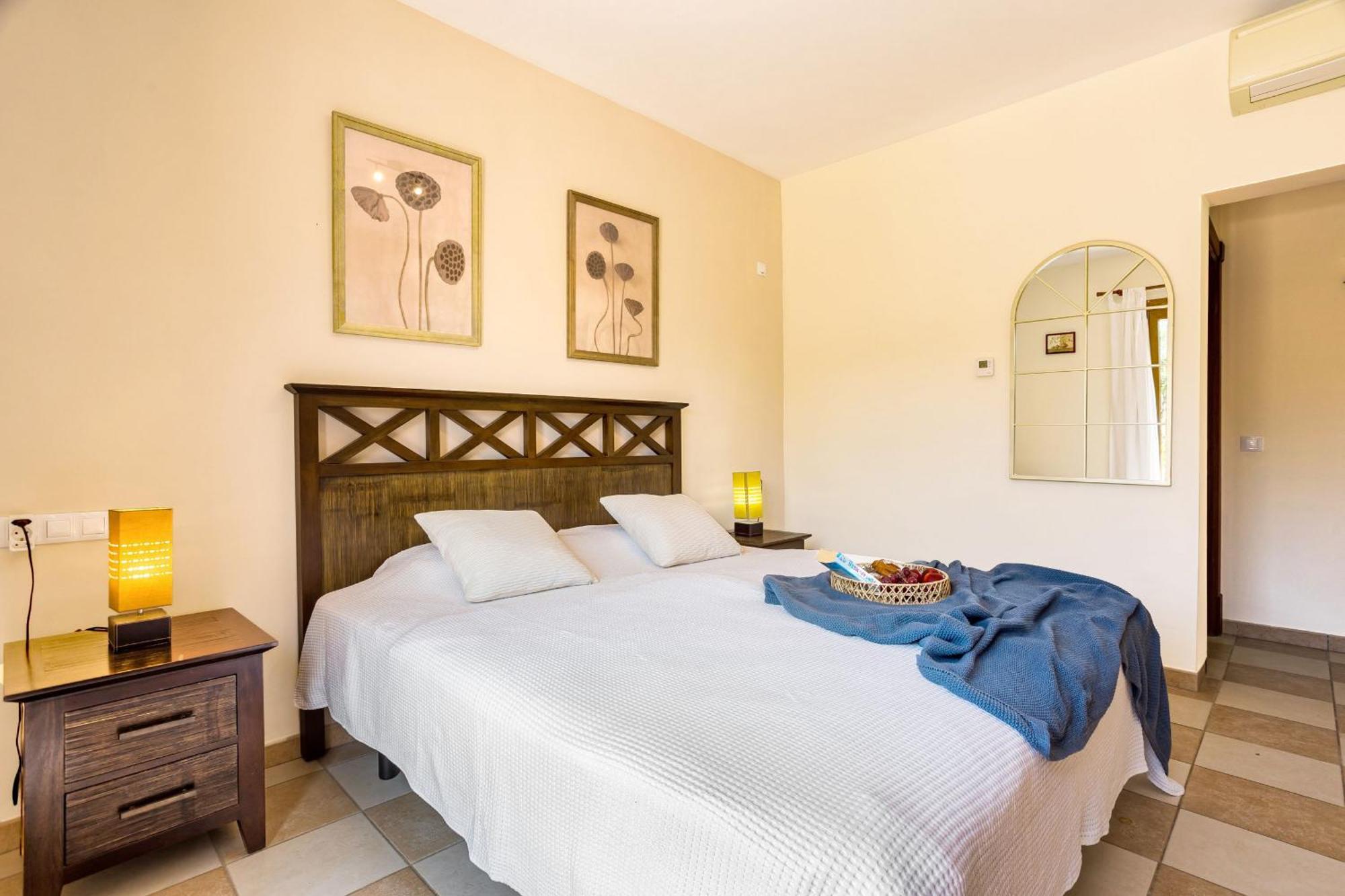 Son Pavo Real Holiday home Santanyi
