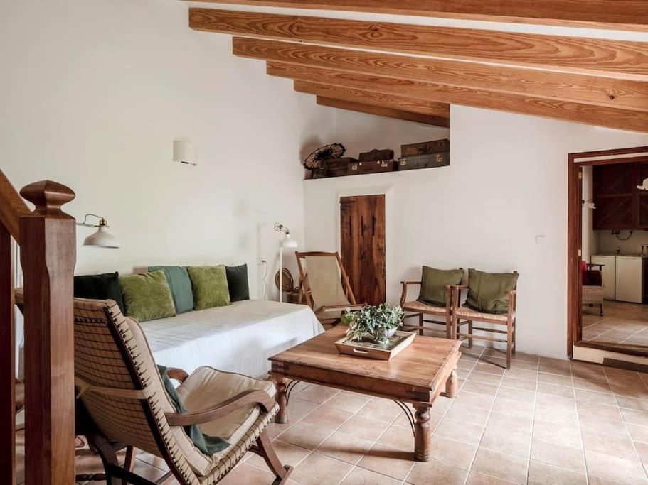 Ca'n Nicolau Holiday home *